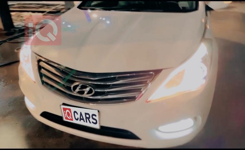 هيونداي أزيرا